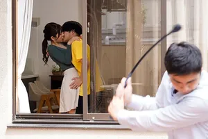 Bác sĩ dâm và căn bệnh lạ của cô gái trẻ xinh đẹp
